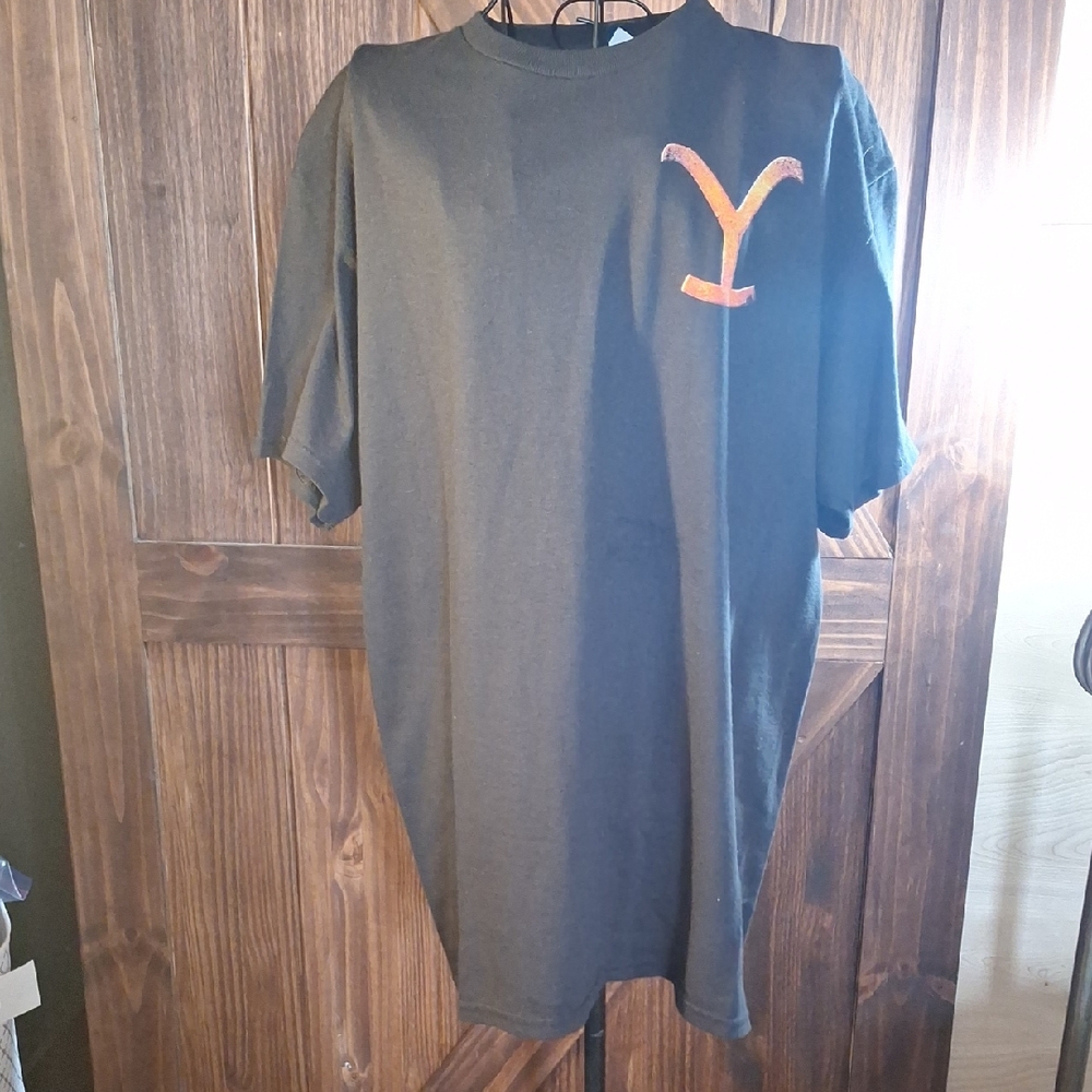 NWT YellowStone Women's Black Graphic T-Shirt with Orange 'Y' Accent